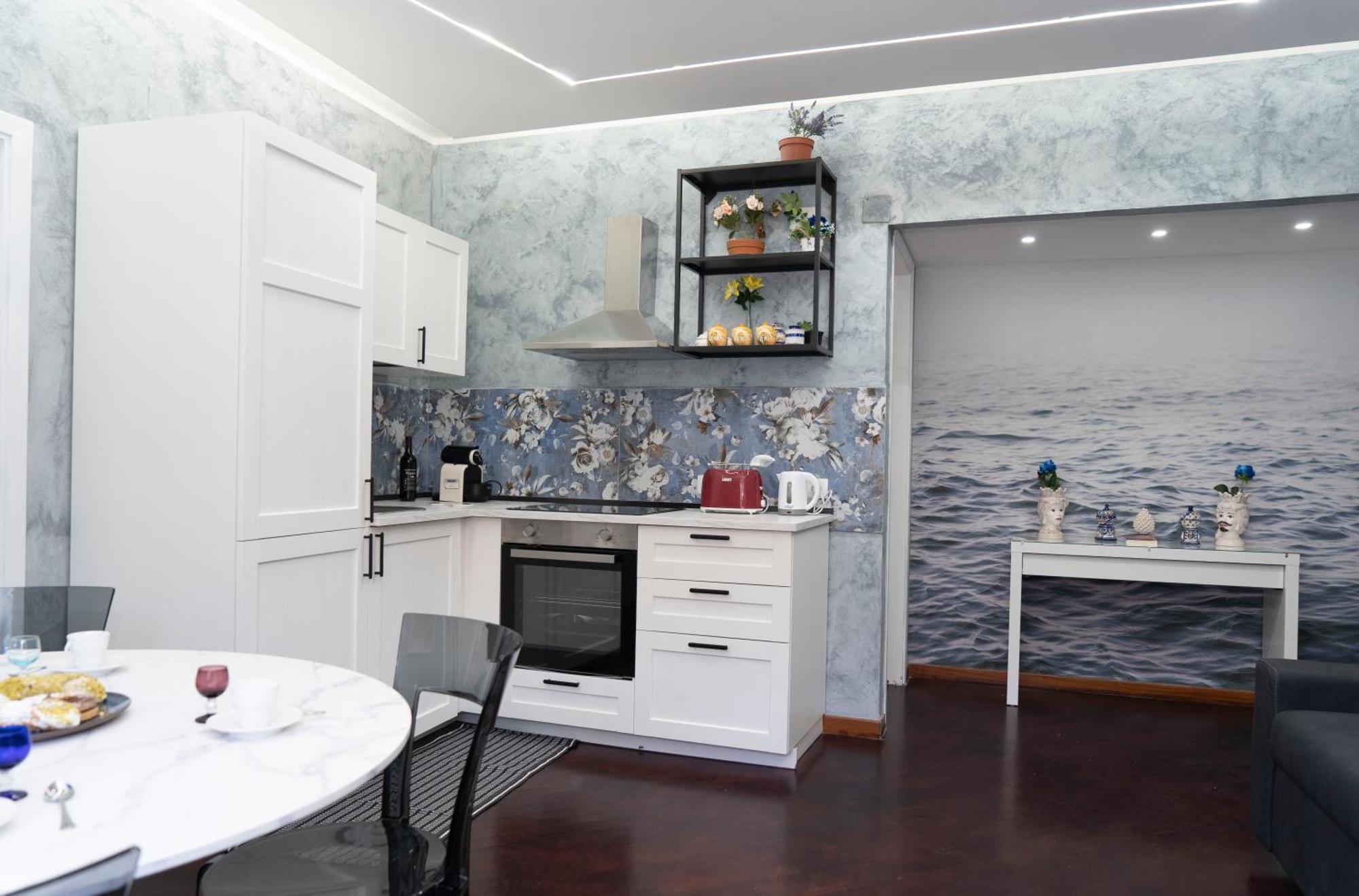 Etna Timeo Central Apartment In Baroque Building Катания Экстерьер фото