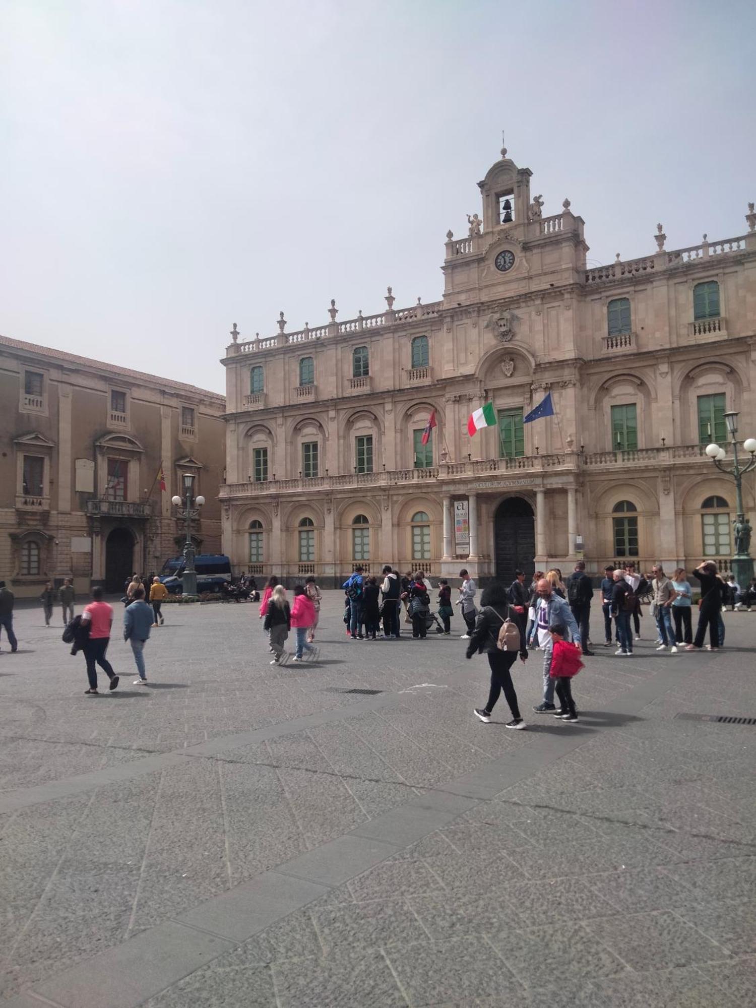 Etna Timeo Central Apartment In Baroque Building Катания Экстерьер фото